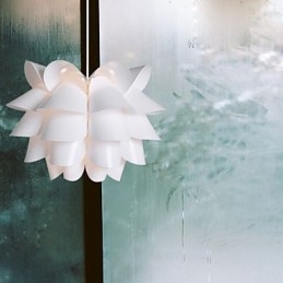 Samtida Och Contracted The Nordic Idea White Lotus Droplight Lampa