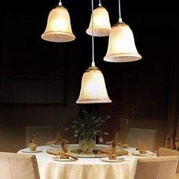 Bronshängsmycke Fyra Ljusmönster Glasskärm European Retro Classic