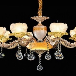 Traditionell Klassisk Zinklegeringsfunktion För Kristallkrona I Ministil I Metall Med 8 Glödlampor