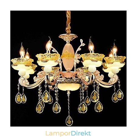 Traditionell Klassisk Galvaniserad Funktion För Kristallkrona I Ministil I Metall Med 8 Glödlampor Traditionell Klassisk Galvaniserad Funktion För Kristallkrona I Ministil I Metall Med 8 Glödlampor