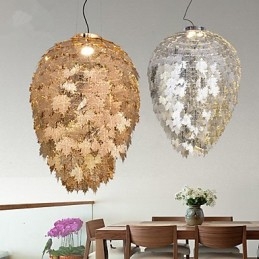 Traditionell Klassisk Lykta Galvaniserad Funktion För Metallkrona I Ministil