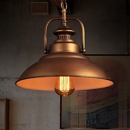 Retro Taklampa Med Metallparaplyskärm I Gammal Fabriksstil