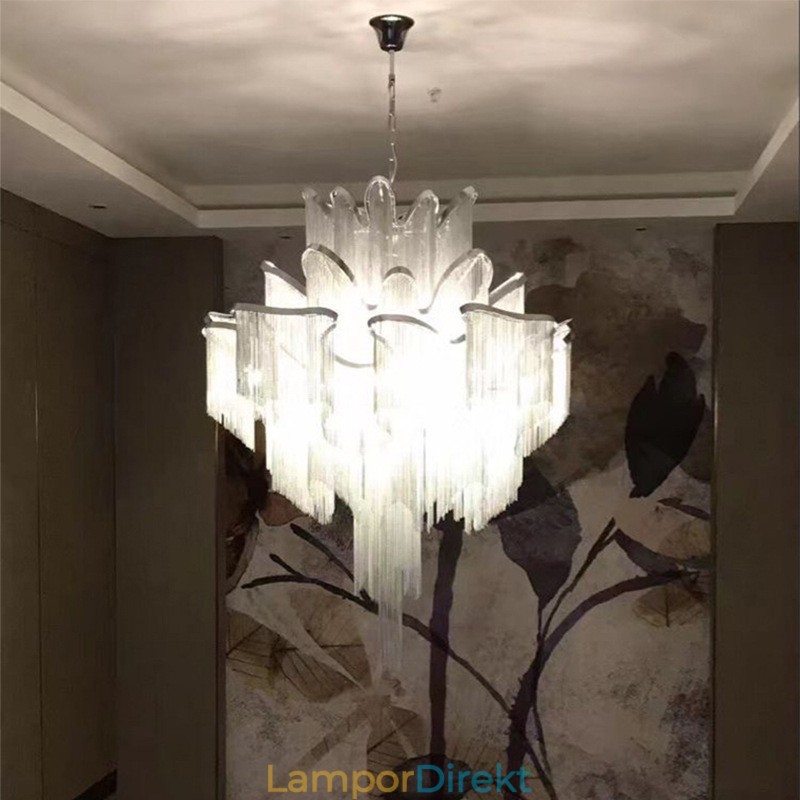 Tofsar Extra Stor Ljuskrona Designer Taklampa