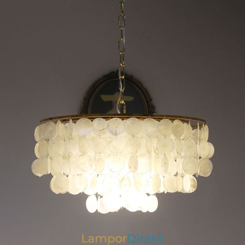 European Seashell Pendel Light