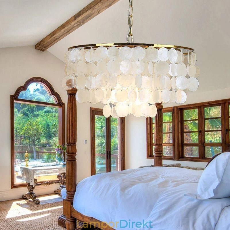 European Seashell Pendel Light
