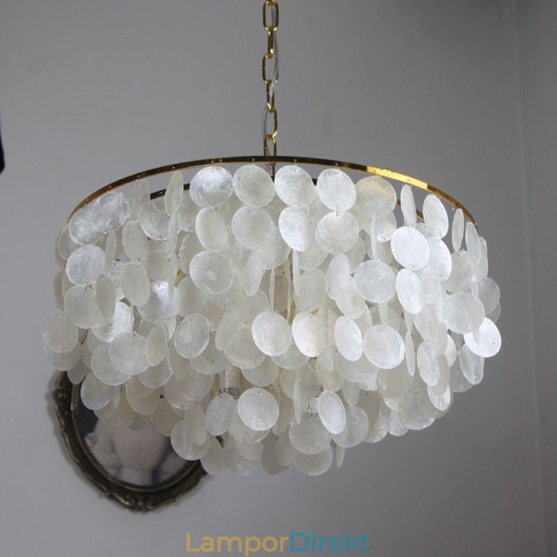 European Seashell Pendel Light