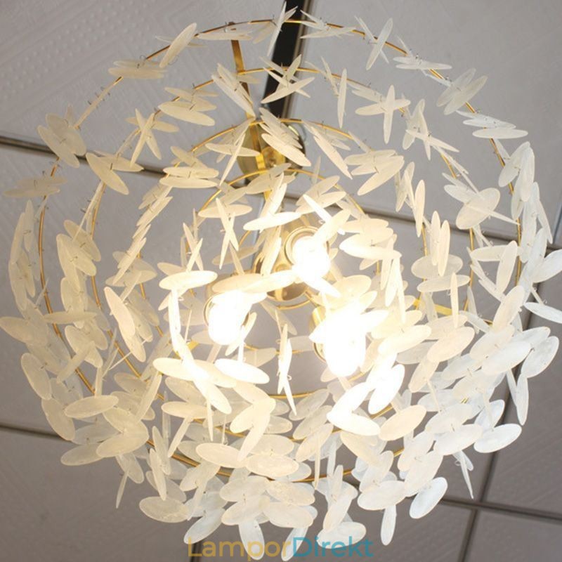 European Seashell Pendel Light