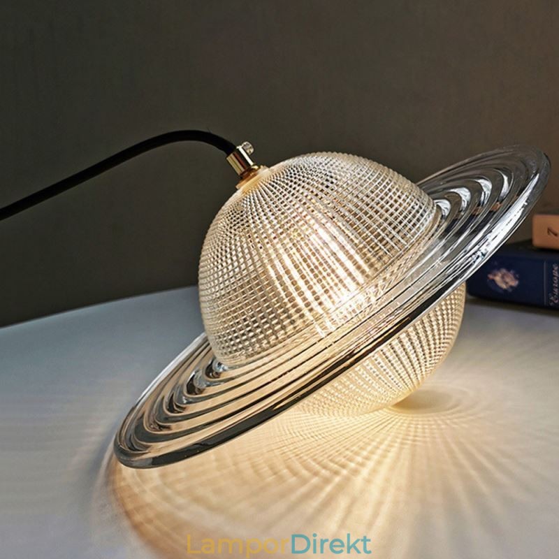 Modern Taklampa I Glas I Form Av Taklampa