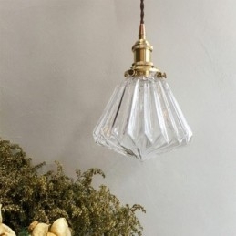 Pendellampa I Klar Diamant Med Ribbad Glas