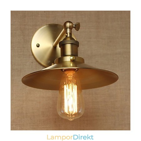 Minimalistisk Industriell Stil Villa Retro Koppar Dekorativa Paraplyer Framför Kyrkans Gångvägg Minimalistisk Industriell Stil Villa Retro Koppar Dekorativa Paraplyer Framför Kyrkans Gångvägg