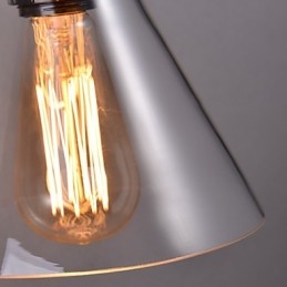 Retro Vägglampa Med Blommig Glasskärm Och Metallfäste