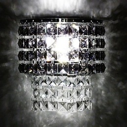 Modern Vägglampa Med Tygskärm Metallplatta Kristalldekorstil