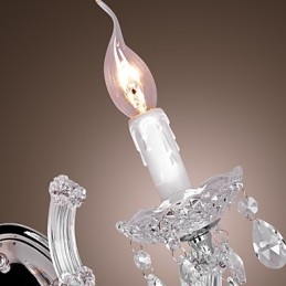 Elegant Kristallvägglampa Med 2 Lampor