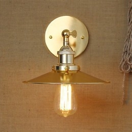 Minimalistisk Industriell Stil Villa Nostalgiskt Gyllene Paraply Framför Kyrkans Gång Dekorerad Vägg