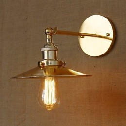 Minimalistisk Industriell Stil Villa Nostalgiskt Gyllene Paraply Framför Kyrkans Gång Dekorerad Vägg