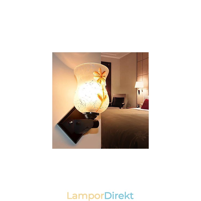 Massivt Trä Kreativ Vägglampa I Sovrummet, Huvudet På En Säng, Lyser