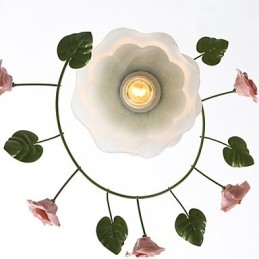 Alla Hjärtans Dag Rose Garden Blommor Och Växter Absorberar Kupolljus