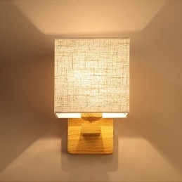 Minimalistisk Bordslampa I Massivt Trä Sängbordslampa