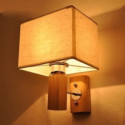 Enkel Vägglampa Sängbordslampa Med Tygskärm Och Massivt Trä För Sovrumsskåp Vardagsrum Babyrum