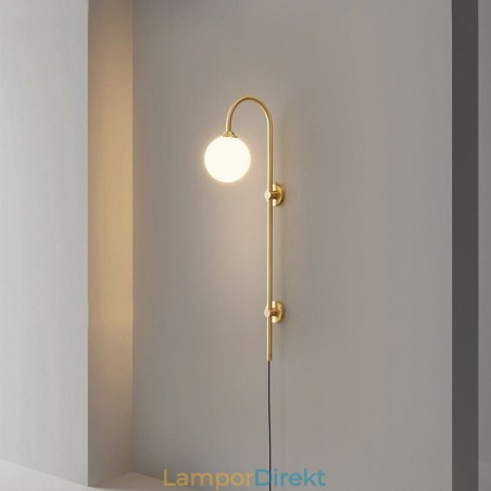 Modern Vägglampa I Borstat Guld Vägglampa Modern Vägglampa I Borstat Guld Vägglampa
