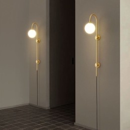Modern Vägglampa I Borstat Guld Vägglampa