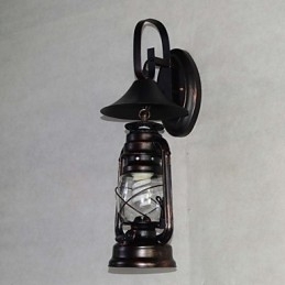 Vintage Svart Metall Lykta Vägglampa Med Ett Ljus