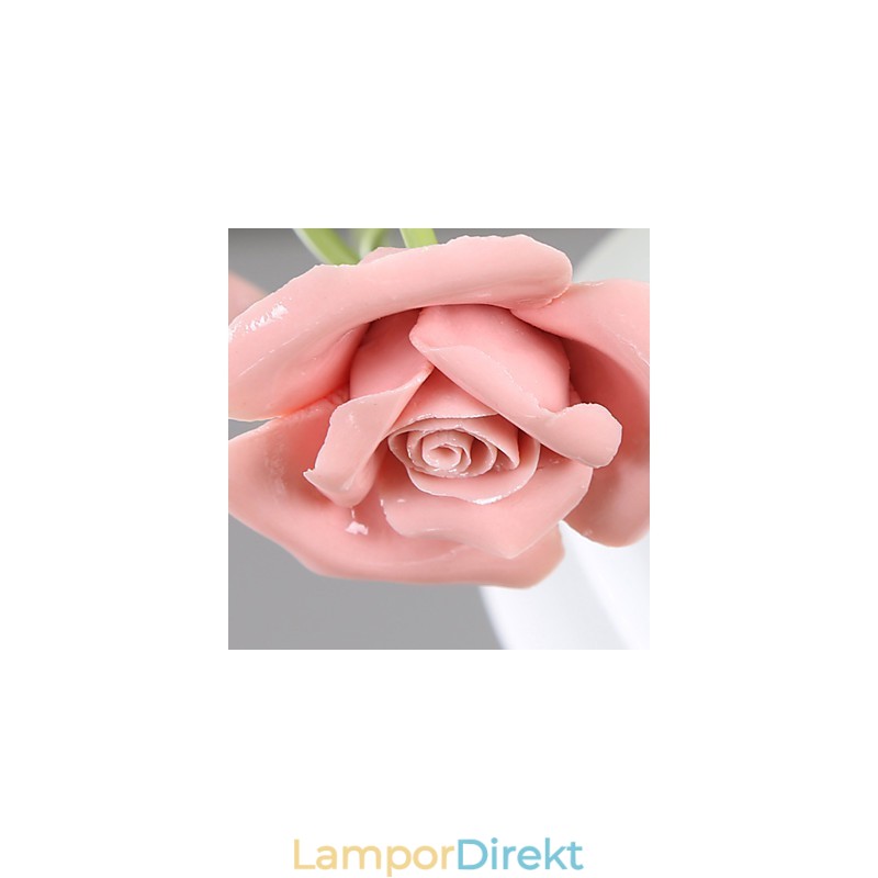 Alla Hjärtans Dag Rose Garden Blommor Och Växter Absorberar Kupolljus