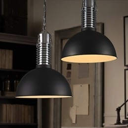 Traditionell Klassisk Vintage Metallkrona I Ministil