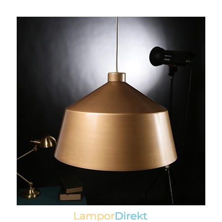 Retrodesign Kreativt Designtema Ljuskrona Ljuskrona Loft Ljuskrona I Amerikansk Industristil Retrodesign Kreativt Designtema Ljuskrona Ljuskrona Loft Ljuskrona I Amerikansk Industristil