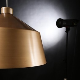 Retrodesign Kreativt Designtema Ljuskrona Ljuskrona Loft Ljuskrona I Amerikansk Industristil