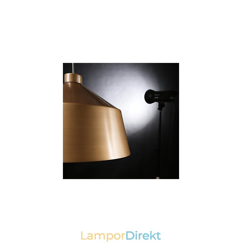 Retrodesign Kreativt Designtema Ljuskrona Ljuskrona Loft Ljuskrona I Amerikansk Industristil