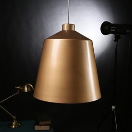 Retrodesign Kreativt Designtema Ljuskrona Ljuskrona Loft Ljuskrona I Amerikansk Industristil