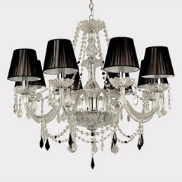 Elegant Kristallkrona Med 8 Lampor
